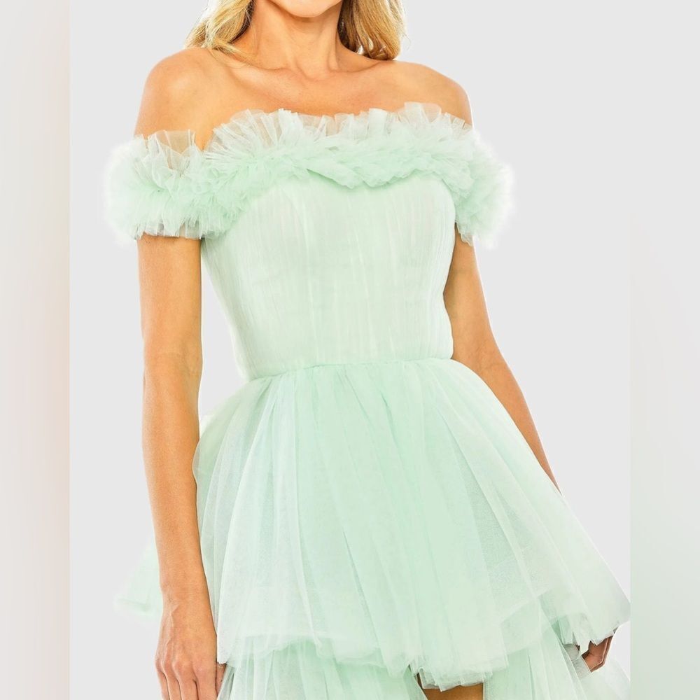 MAC DUGGAL  Off-the-Shoulder
High-Low Tulle Gown Elegant /  size 2 - Picture 3 of 8